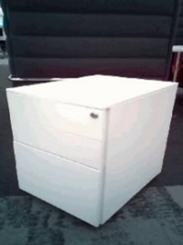 Three draw pedestal  - Image 1