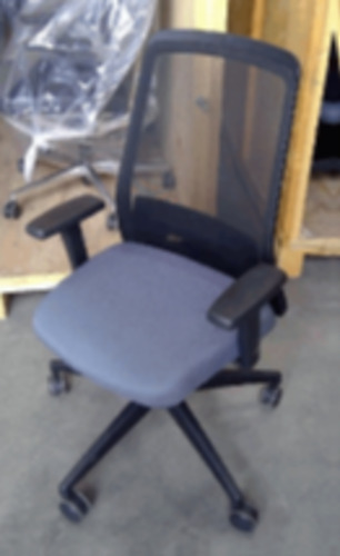Interstuhl Swivel Chair - Image 1