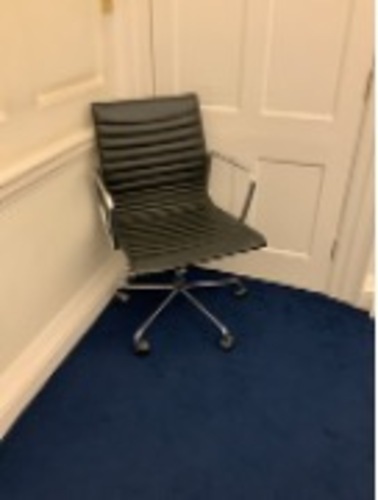 Task / conference chair - Image 1