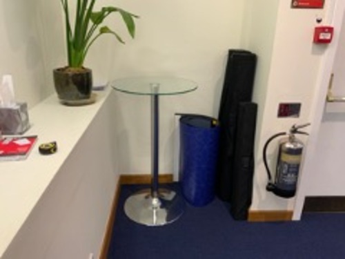 Side table - Image 1