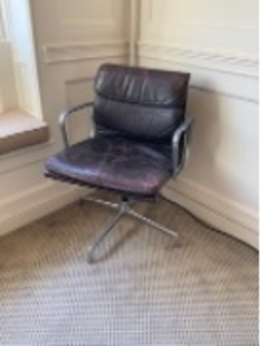Task / conference chair - Image 1