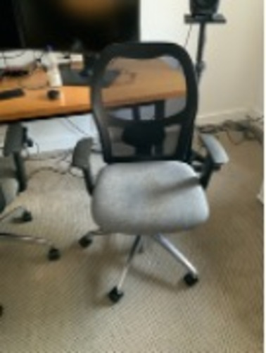Task / conference chair - Image 1