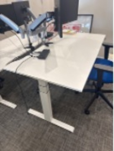 Work station desks - Image 1