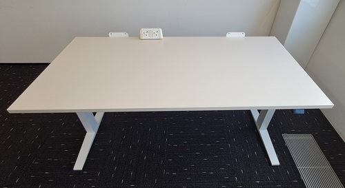 White height adjustable desk  - Image 1