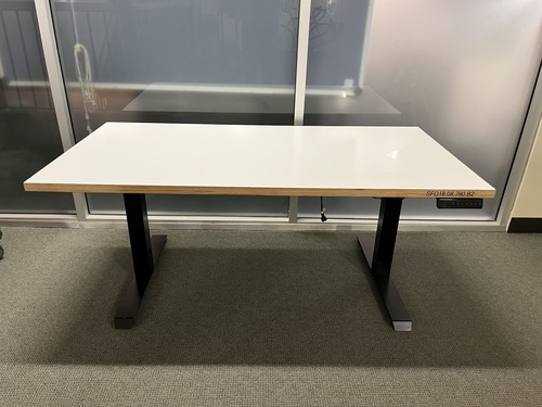 Height-Adjustable Tables - Thumbnail 3