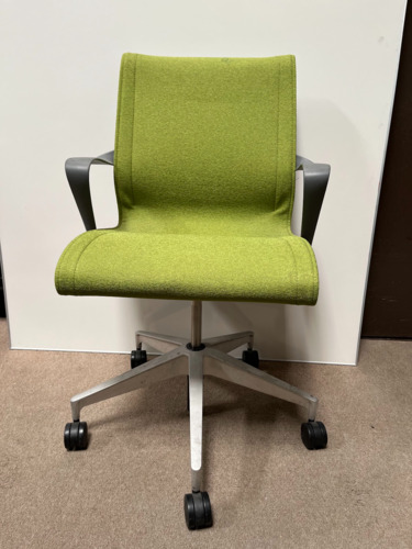 'Setu' Conference Chair - Thumbnail 2