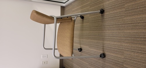 'Turnstone' Guest Chair on Casters - Thumbnail 3