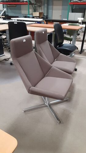 'Nios' High-Back Lounge Chair - Thumbnail 4