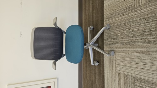 'Cobi' Chair - Thumbnail 4