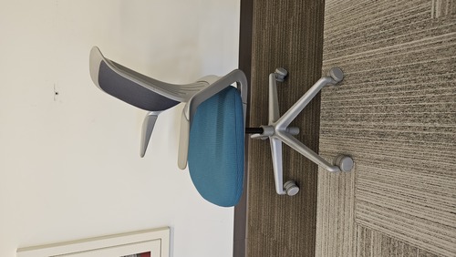 'Cobi' Chair - Thumbnail 3