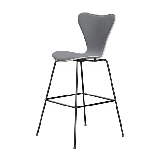 'Series 7' Stool - Image 1