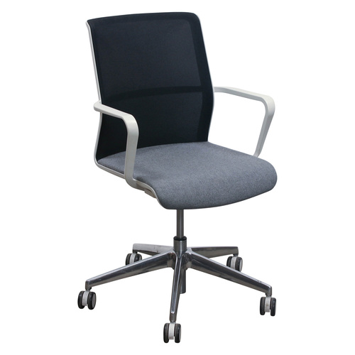'Senator' Circo Black Mesh Back Conference Chair - Image 1