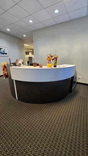 Half-Round Reception Desk - Thumbnail 4