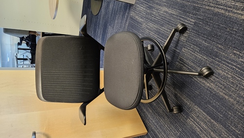 Cobi Stool - Thumbnail 4