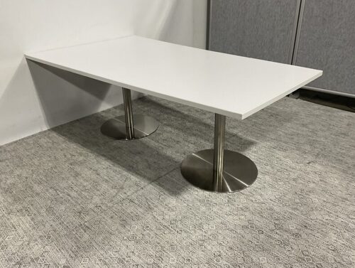 7' Media Table - Thumbnail 3