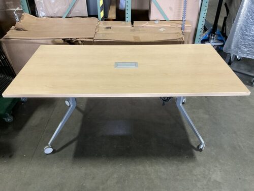 Planes Table with Y-Leg - Thumbnail 3