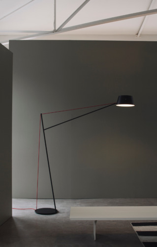 Spar Floor Light - Red Cable - Thumbnail 2
