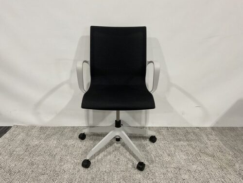 Solar Mesh Conference Chair - Thumbnail 2
