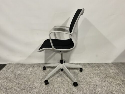 Solar Mesh Conference Chair - Thumbnail 3