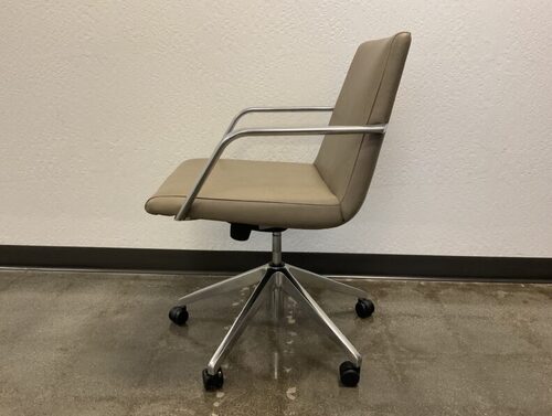 Genesee Conference Chair - Thumbnail 4