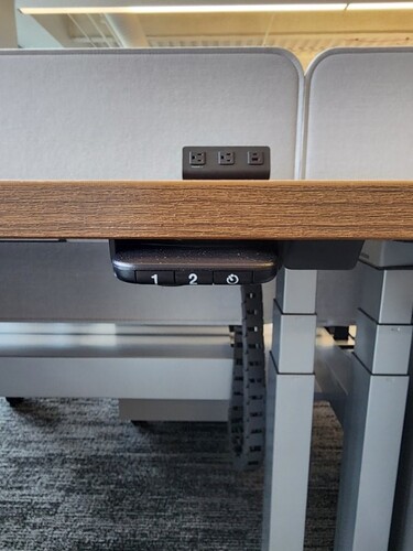 Ology 30x72 Benching w/ Ped & Screen Privacy - Thumbnail 3