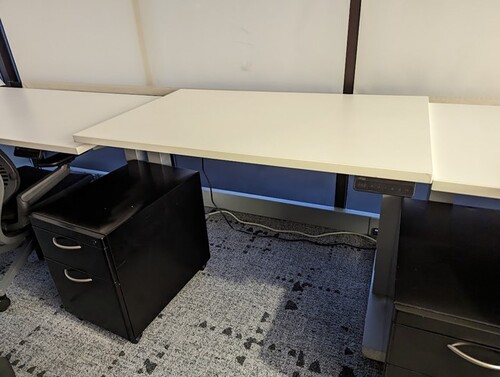 48x30 Sit/Stand Desk  - Thumbnail 2