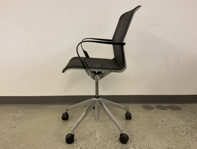 Filo Conference Chair - Thumbnail 3