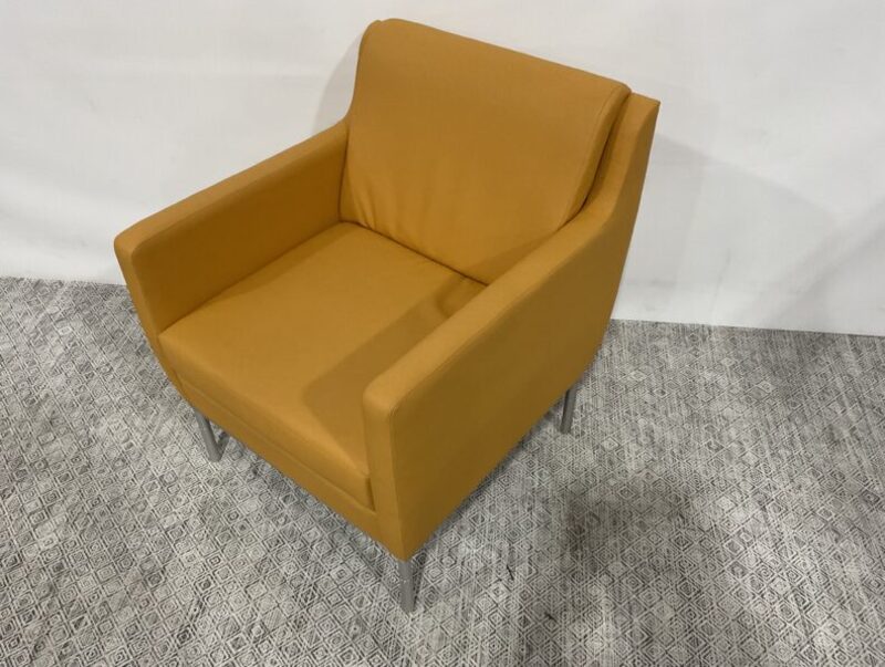 Dess Lounge Chair - Thumbnail 3