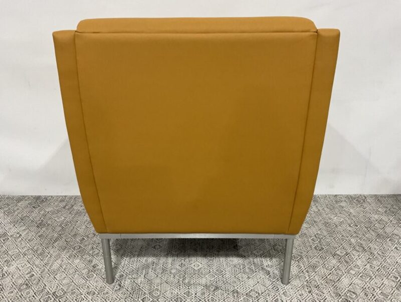Dess Lounge Chair - Thumbnail 2