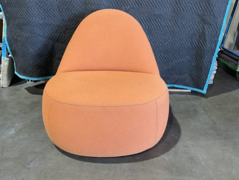 Mitt Lounge Chair - Thumbnail 4