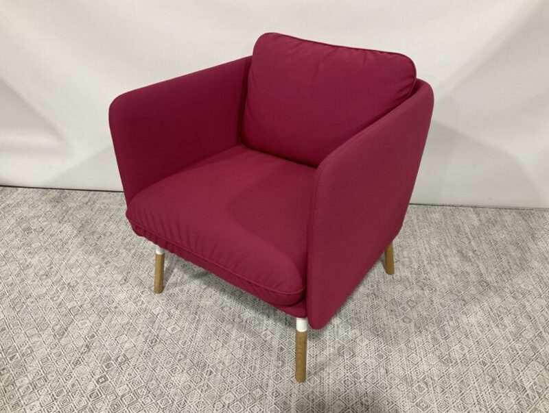 Arlo Lowback Lounge - Thumbnail 3