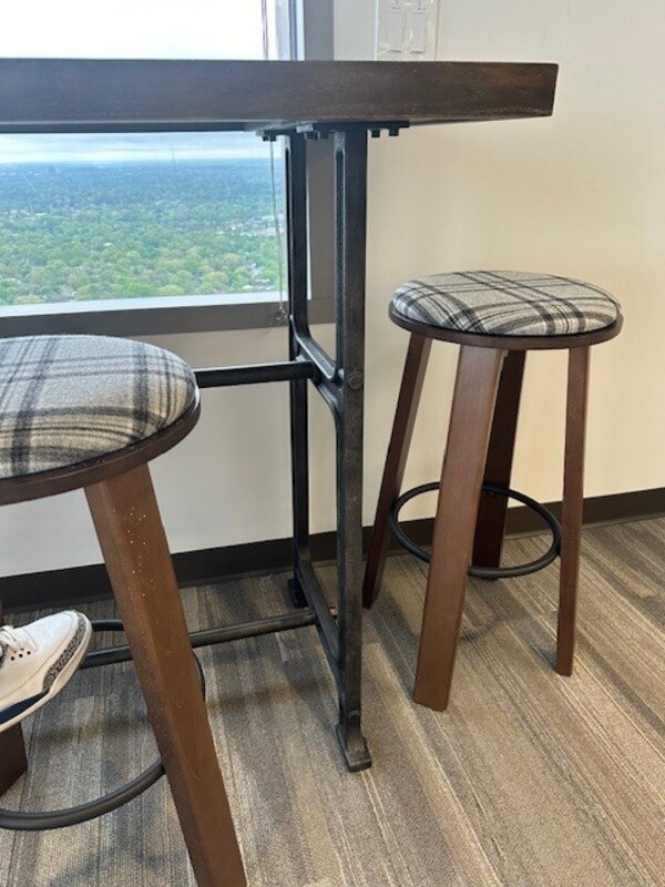 Heidi Stools - Thumbnail 2
