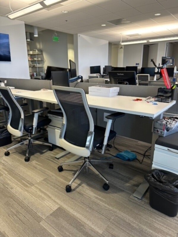 Height Adjustable Benching Stations With Beam - Thumbnail 2