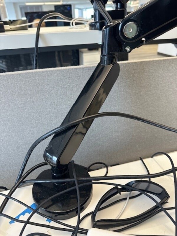 Single Monitor Arm - Thumbnail 2
