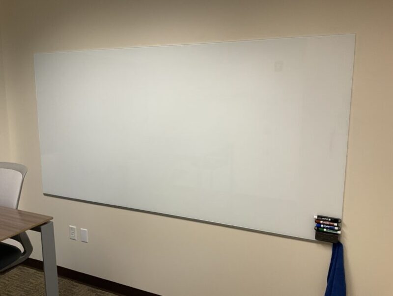8'x4' White Glass Board - Thumbnail 2
