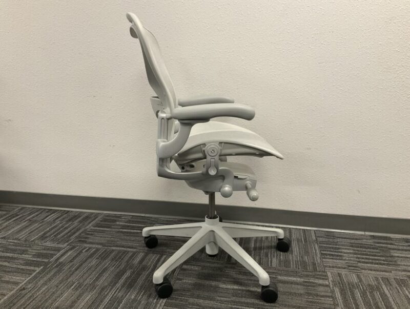 Remastered Aeron Conference Chair Size B - Thumbnail 3