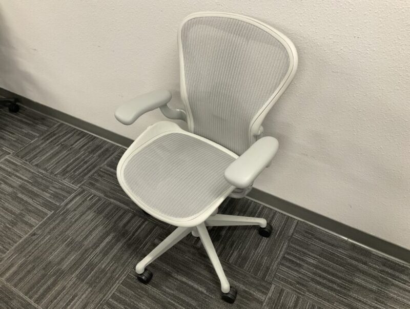 Remastered Aeron Conference Chair Size B - Thumbnail 2