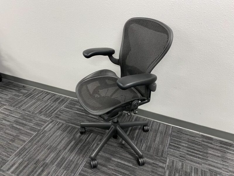 Aeron Chair Size B - Thumbnail 3
