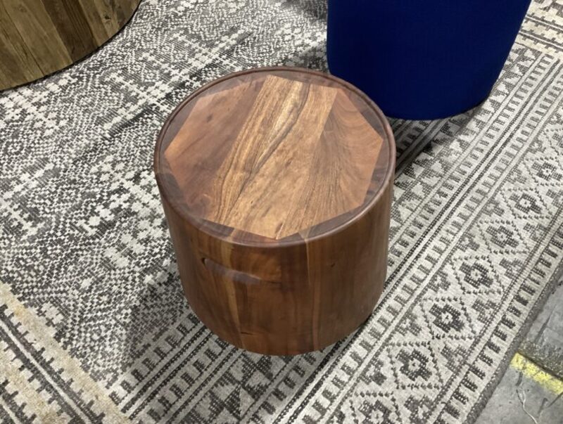 Turn Stool - Thumbnail 4
