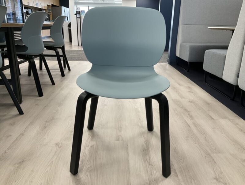 Maari Side Chair With Oak Legs - Thumbnail 2