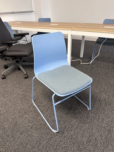 Enea Lottus Stack Chair - Thumbnail 2