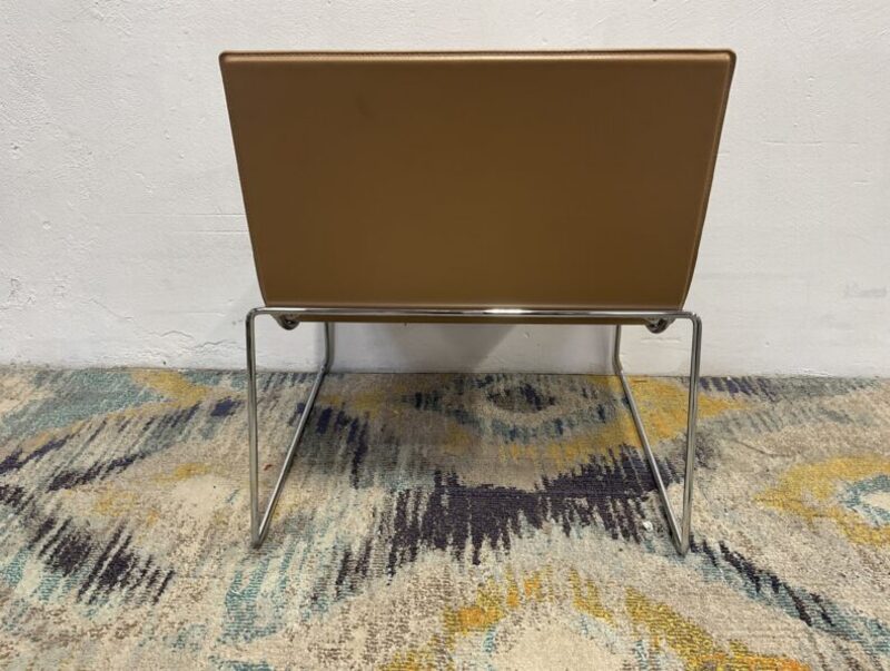 Lineal Comfort Lounge Chair - Thumbnail 5