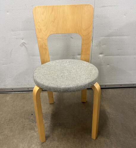 66 Chair - Thumbnail 3