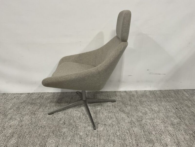 Open Lounge Chair - Thumbnail 3