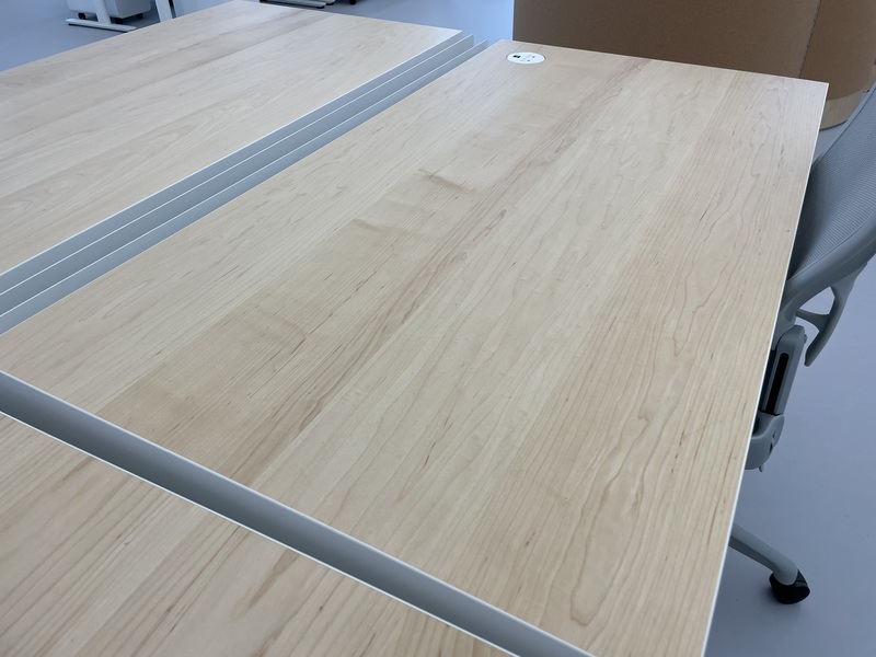 "Belay" Sit-Stand Table - Thumbnail 8