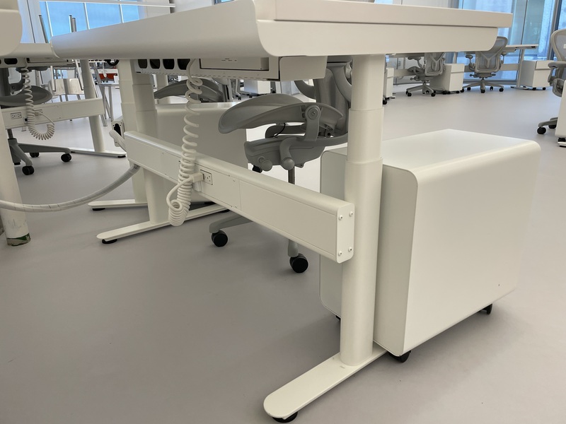 "Belay" Sit-Stand Table - Thumbnail 14