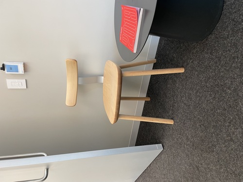 TO T1 Chair - Thumbnail 3