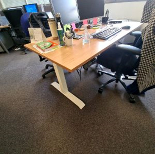 Sit-stand Table - Thumbnail 2