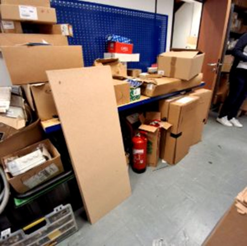 Lab Table - Thumbnail 2