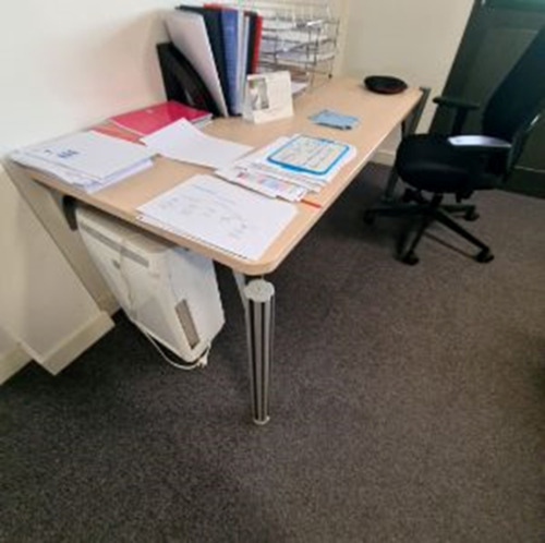 Personal Table - Image 1